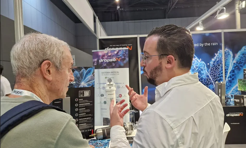 Dropson technical advice during the EFINTEC 2026 fair.

