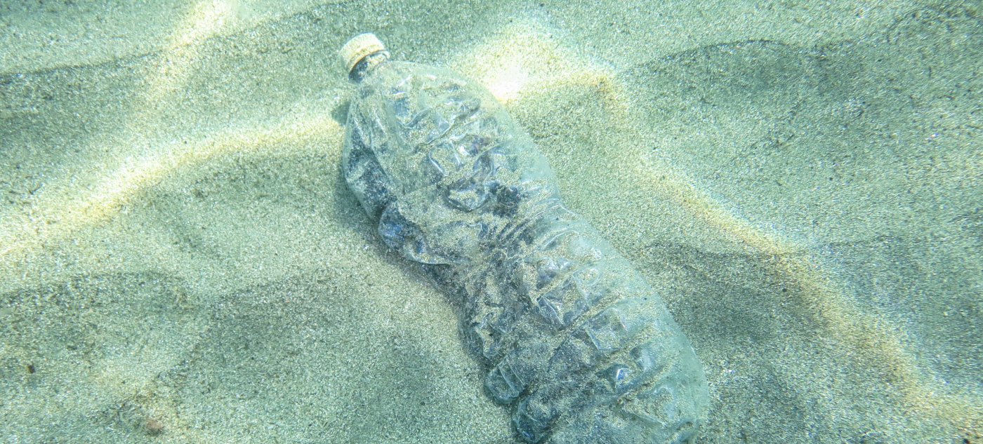 plasticos-en-el-mar